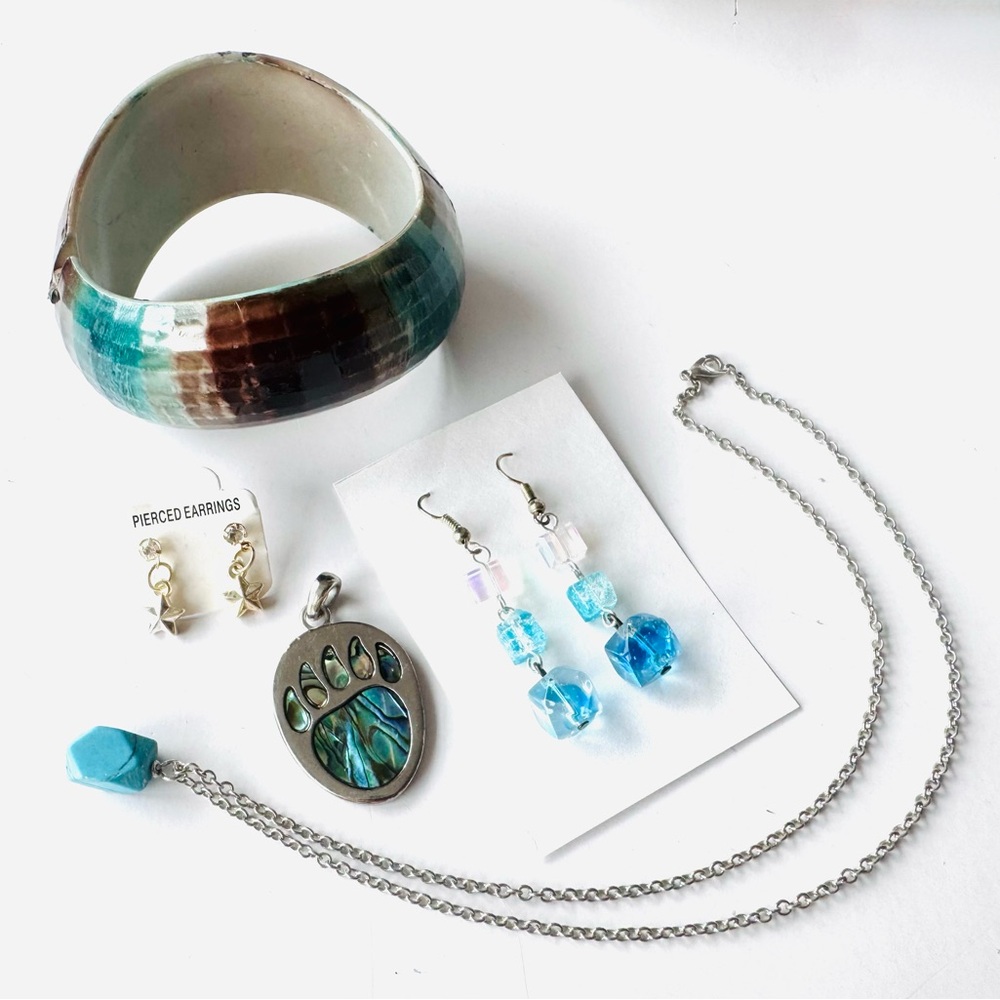 Big Jewelry Lot - selling all together 🥳 - EVERYTHING shown for $15 combined